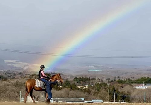 乗馬と虹